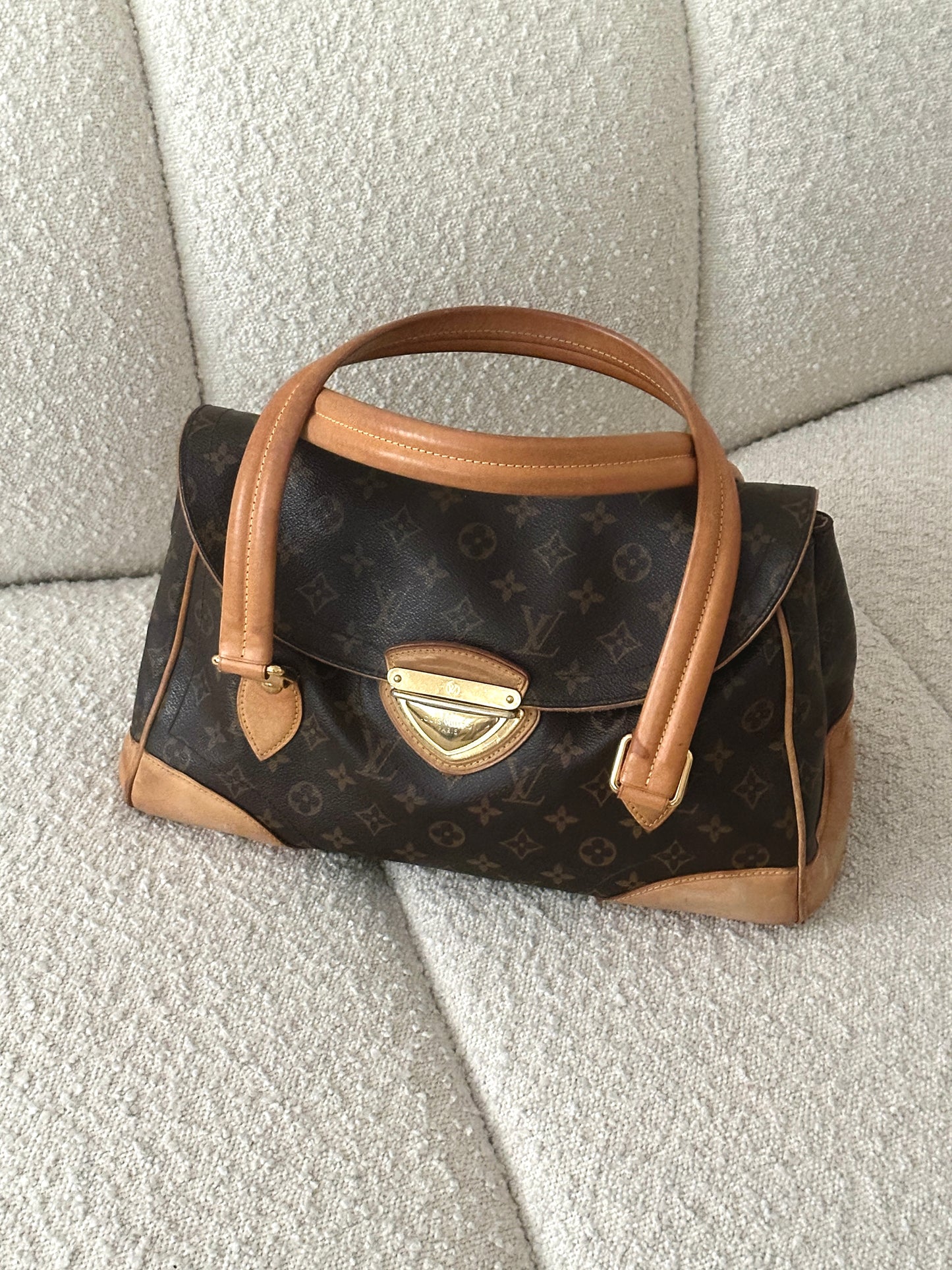 LOUIS VUITTON BEVERLY GM MONOGRAM SHOULDER BAG